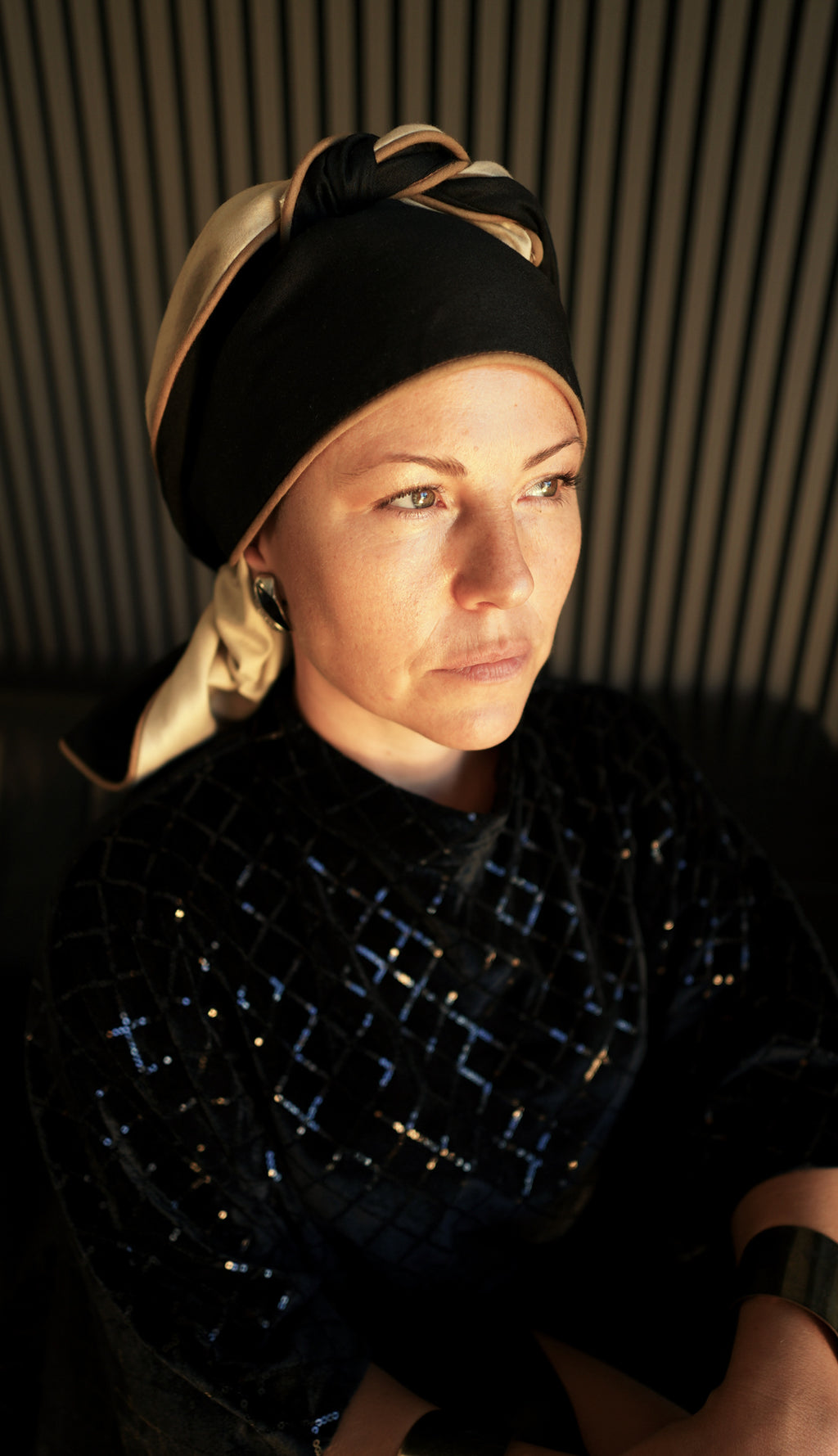 TINGA - triangle scarf